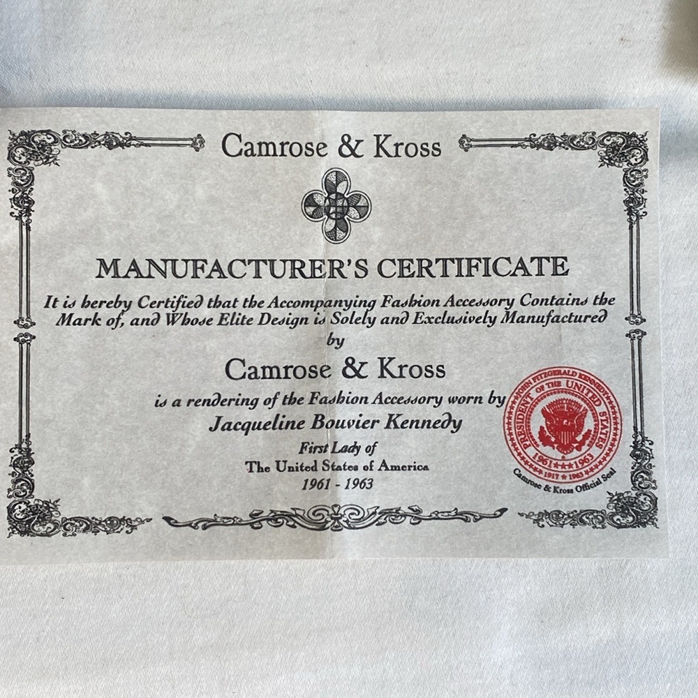JACQUELINE KENNEDY CAMROSE & KROSS Purple with Swarovski Bracelet - Picture 9 of 17